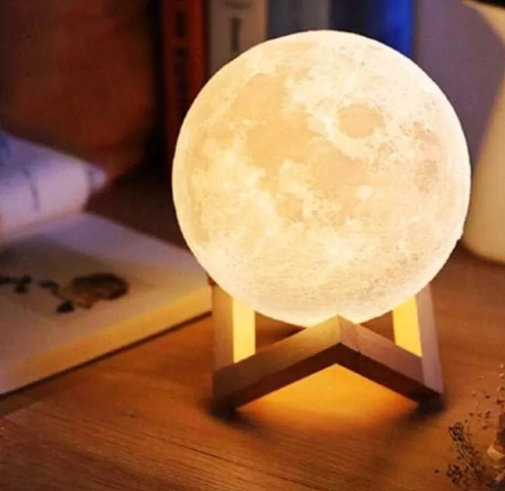 7 - Luminária De Mesa Lua Cheia  - Braslu 