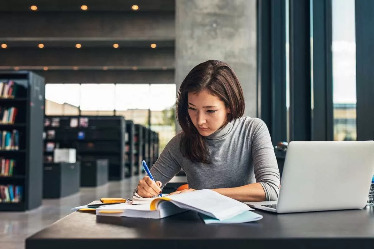 Top 10 Livros Que Todo Engenheiro Civil Precisa Ler