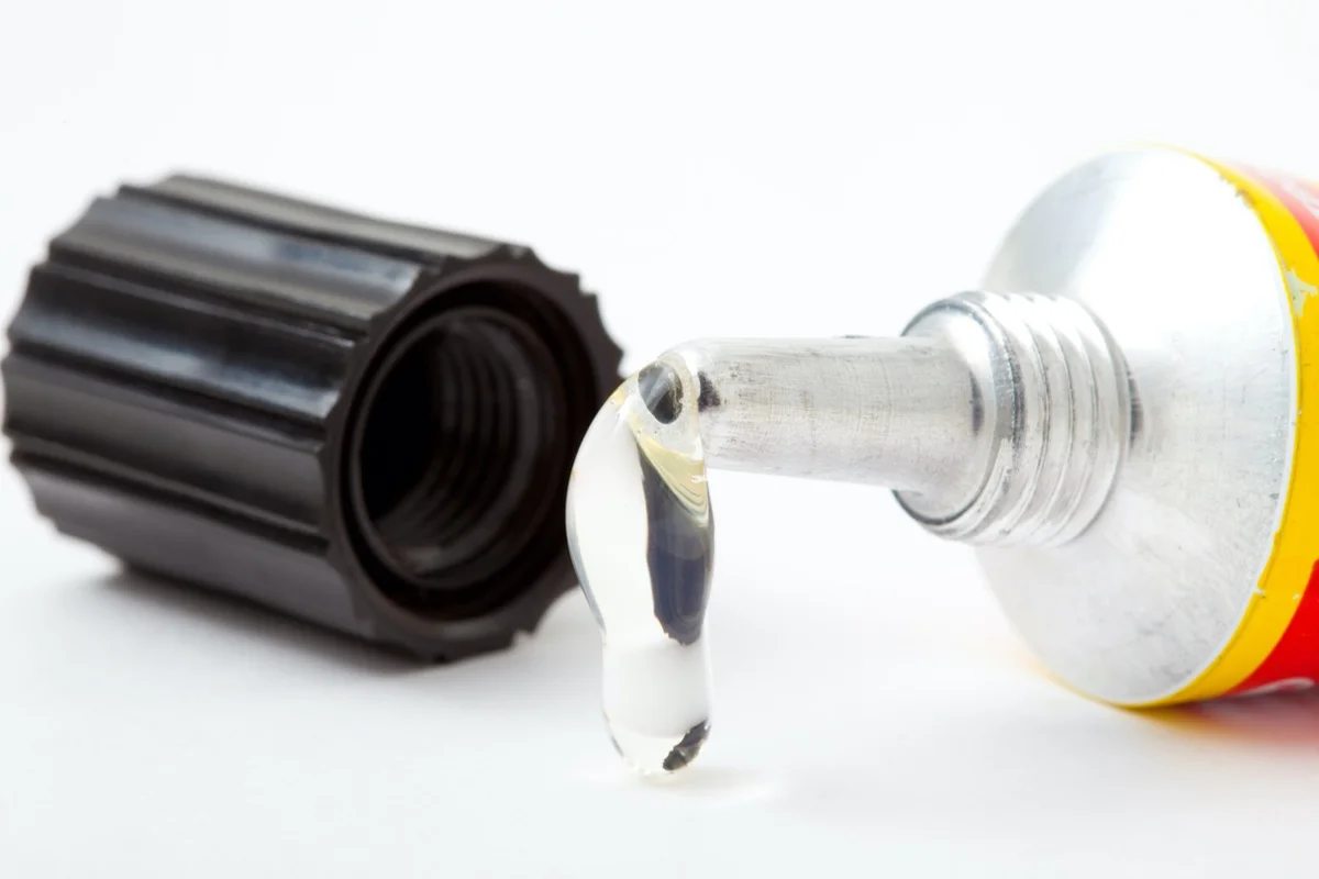 Top 8 Melhores Colas de Contato