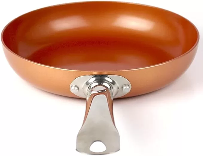8 - Frigideira Antiaderente de Cobre/Titânio - MaxChef